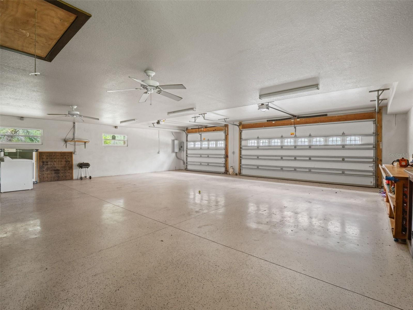 Listing photo id 30 for 22250 Hayman Road