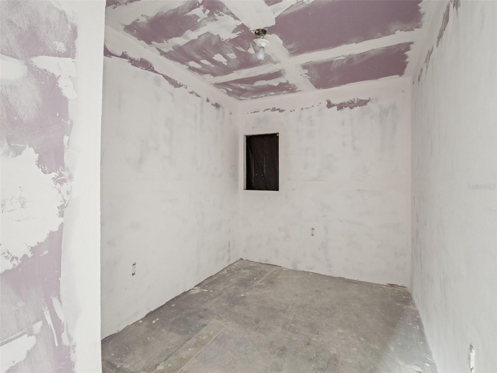 Listing photo id 37 for 22250 Hayman Road