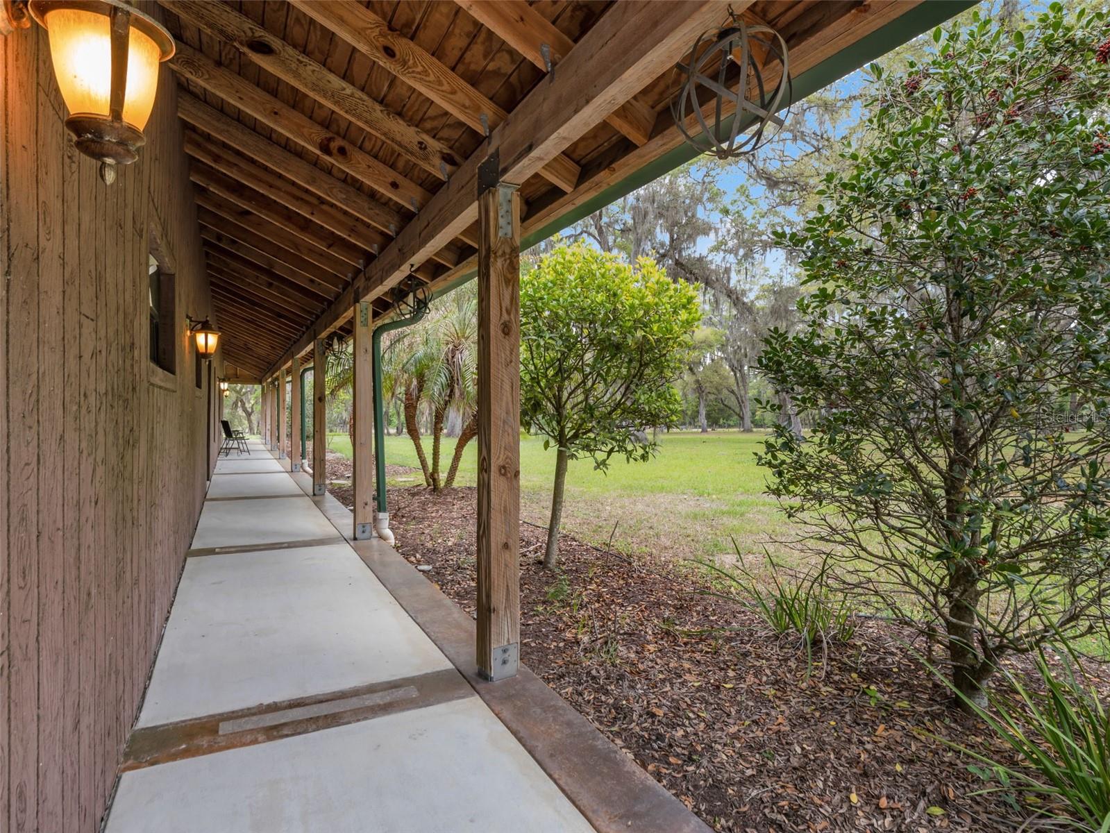 Listing photo id 42 for 22250 Hayman Road