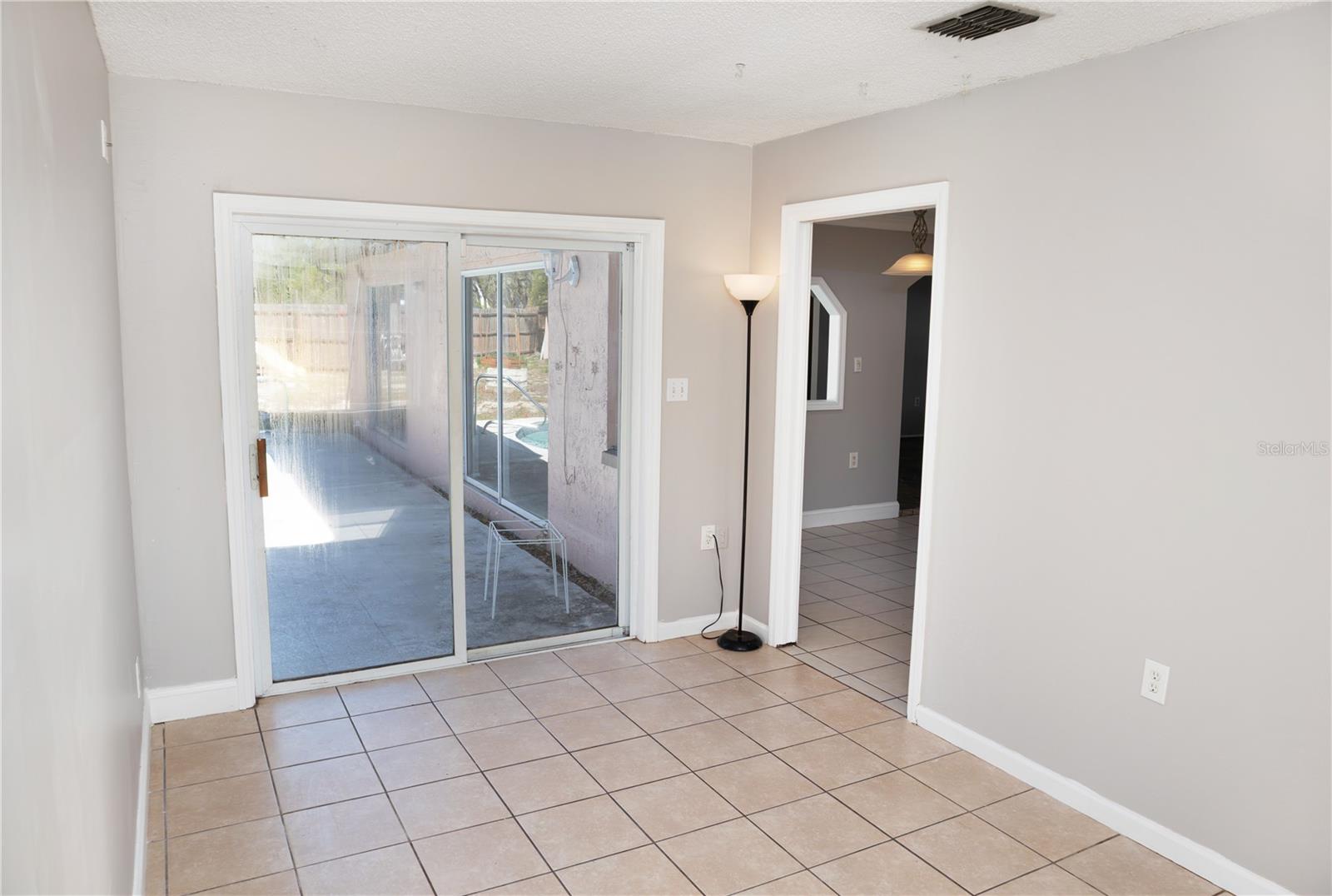 Image 20 of 45 For 9939 Woodridge Court