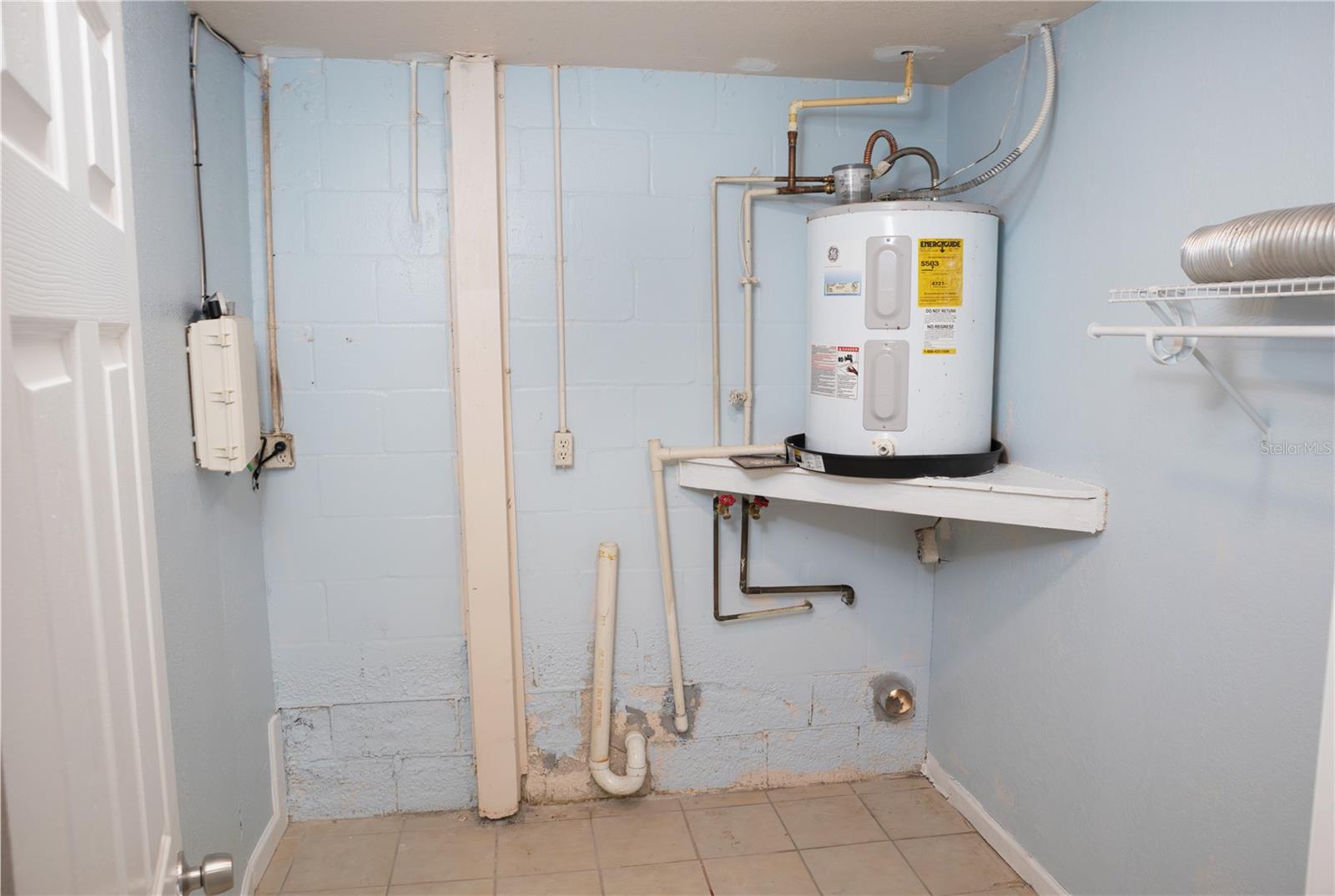 Image 31 of 45 For 9939 Woodridge Court