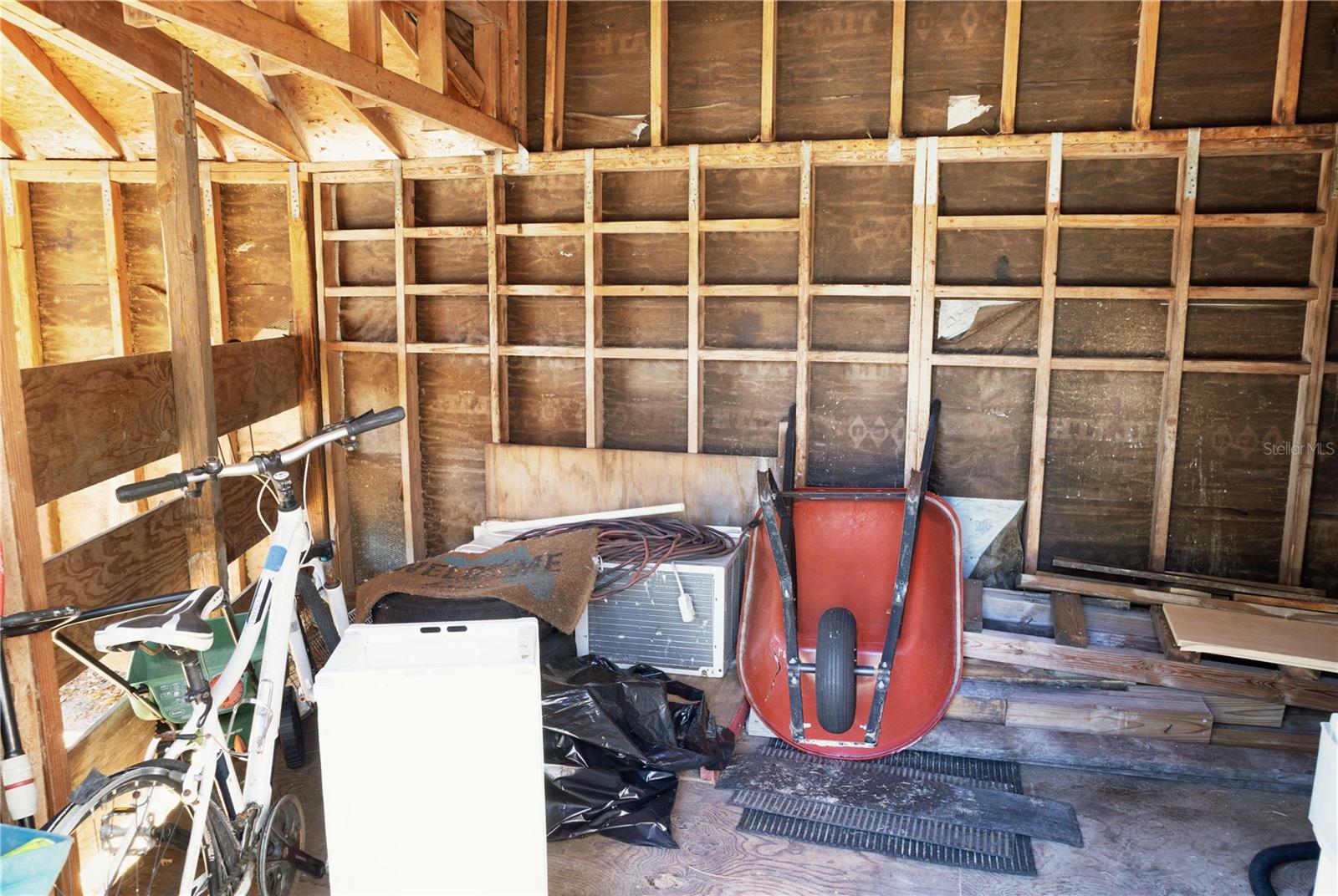 Image 37 of 45 For 9939 Woodridge Court