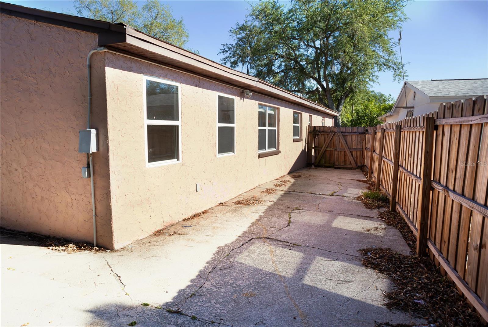 Image 42 of 45 For 9939 Woodridge Court