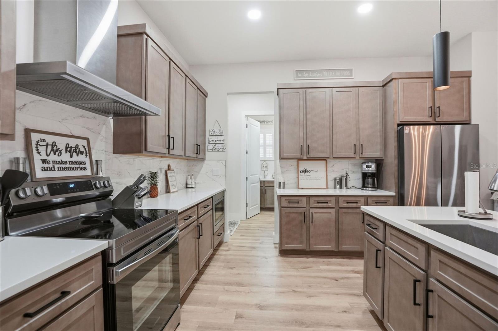 Image 8 of 99 For 9013 Mississippi Run