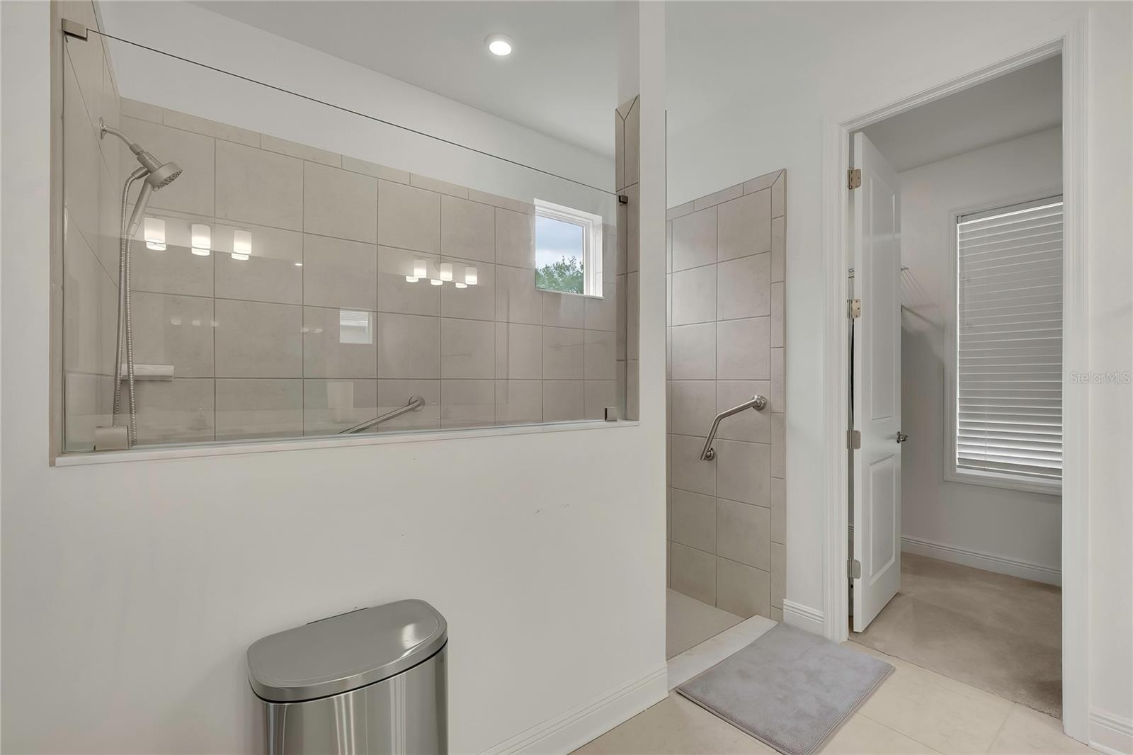 Image 32 of 89 For 19863 Tattnall Way