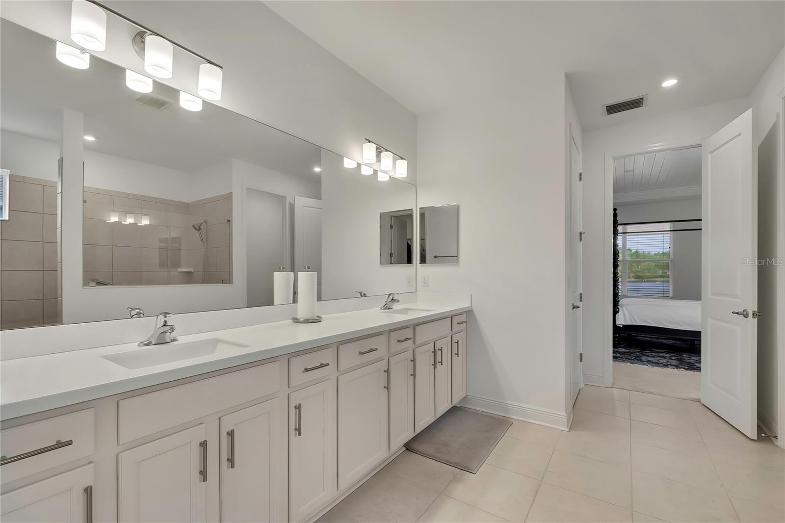 Image 33 of 89 For 19863 Tattnall Way