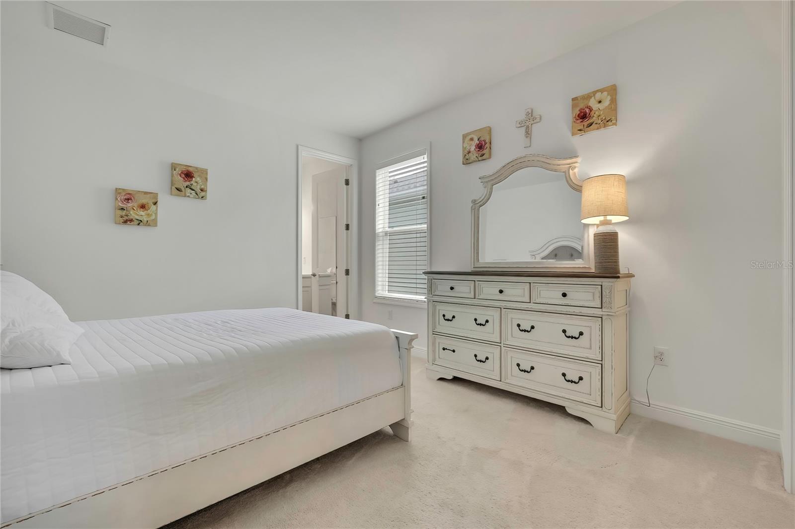 Image 41 of 89 For 19863 Tattnall Way