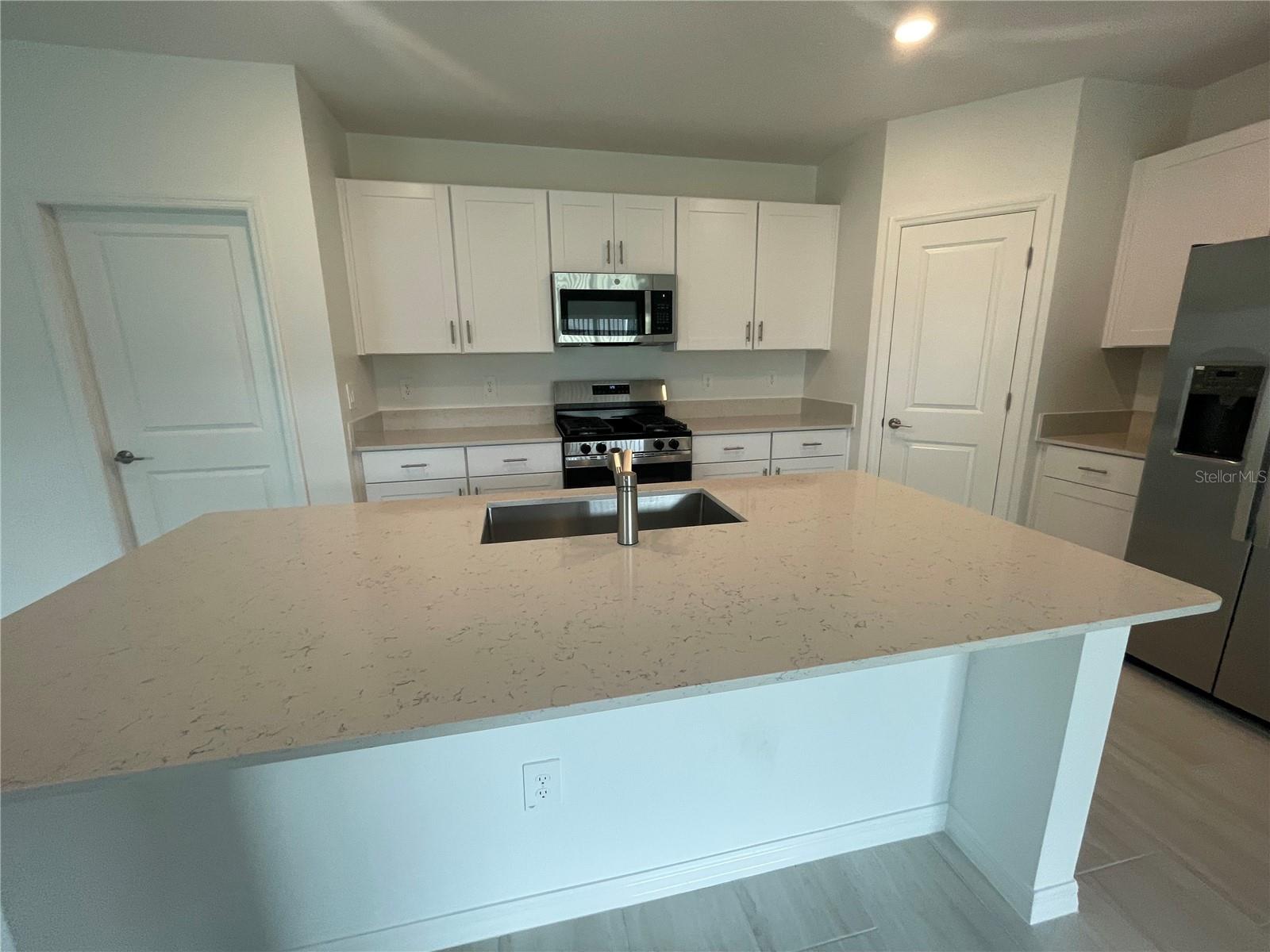 Image 16 of 48 For 9645 Carabiner Way