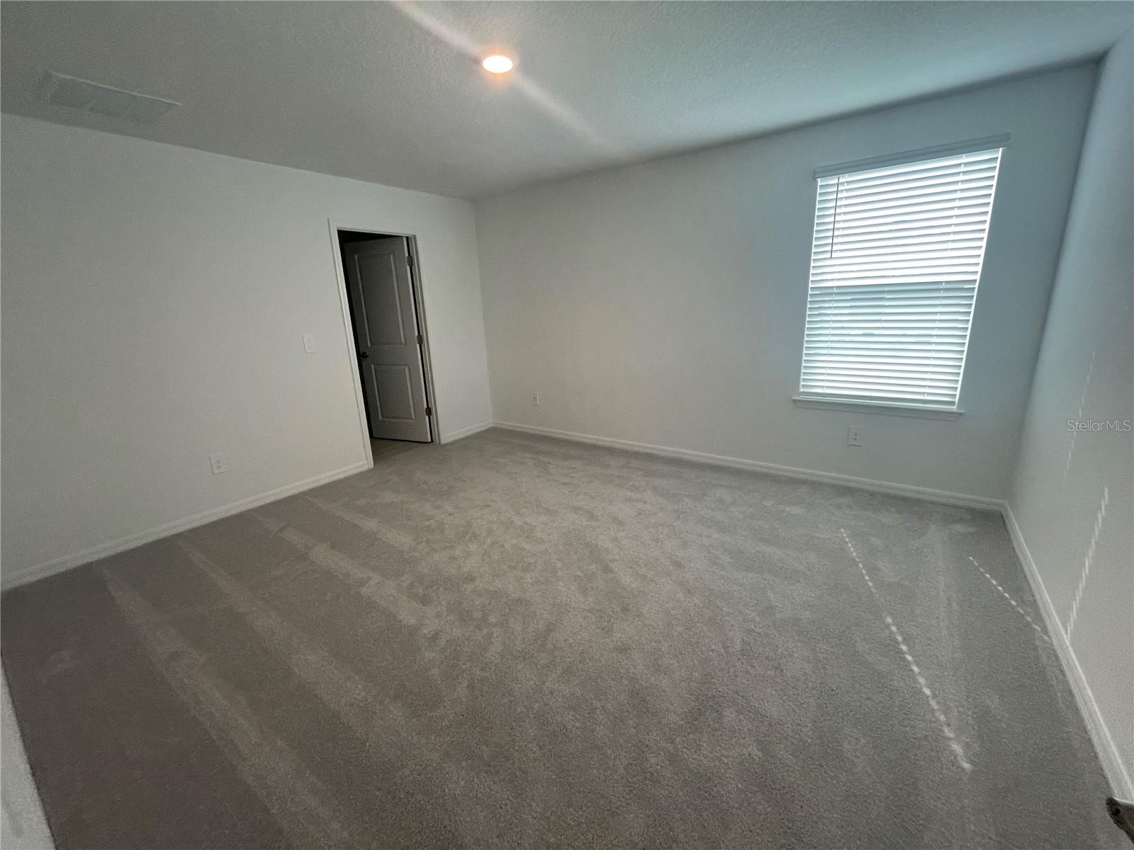 Image 36 of 48 For 9645 Carabiner Way