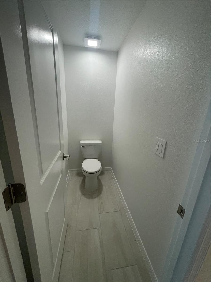 Image 37 of 48 For 9645 Carabiner Way