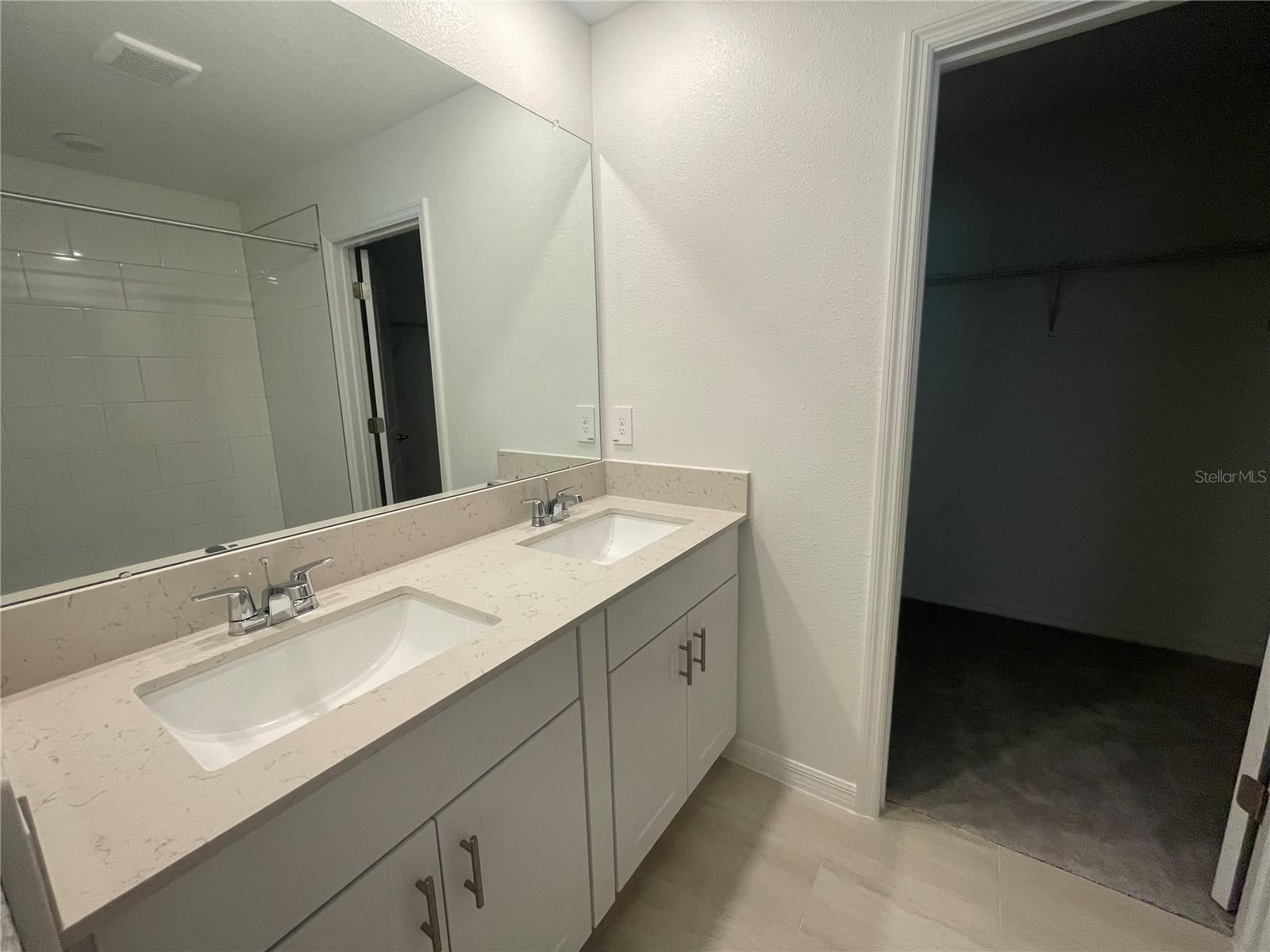 Image 40 of 48 For 9645 Carabiner Way