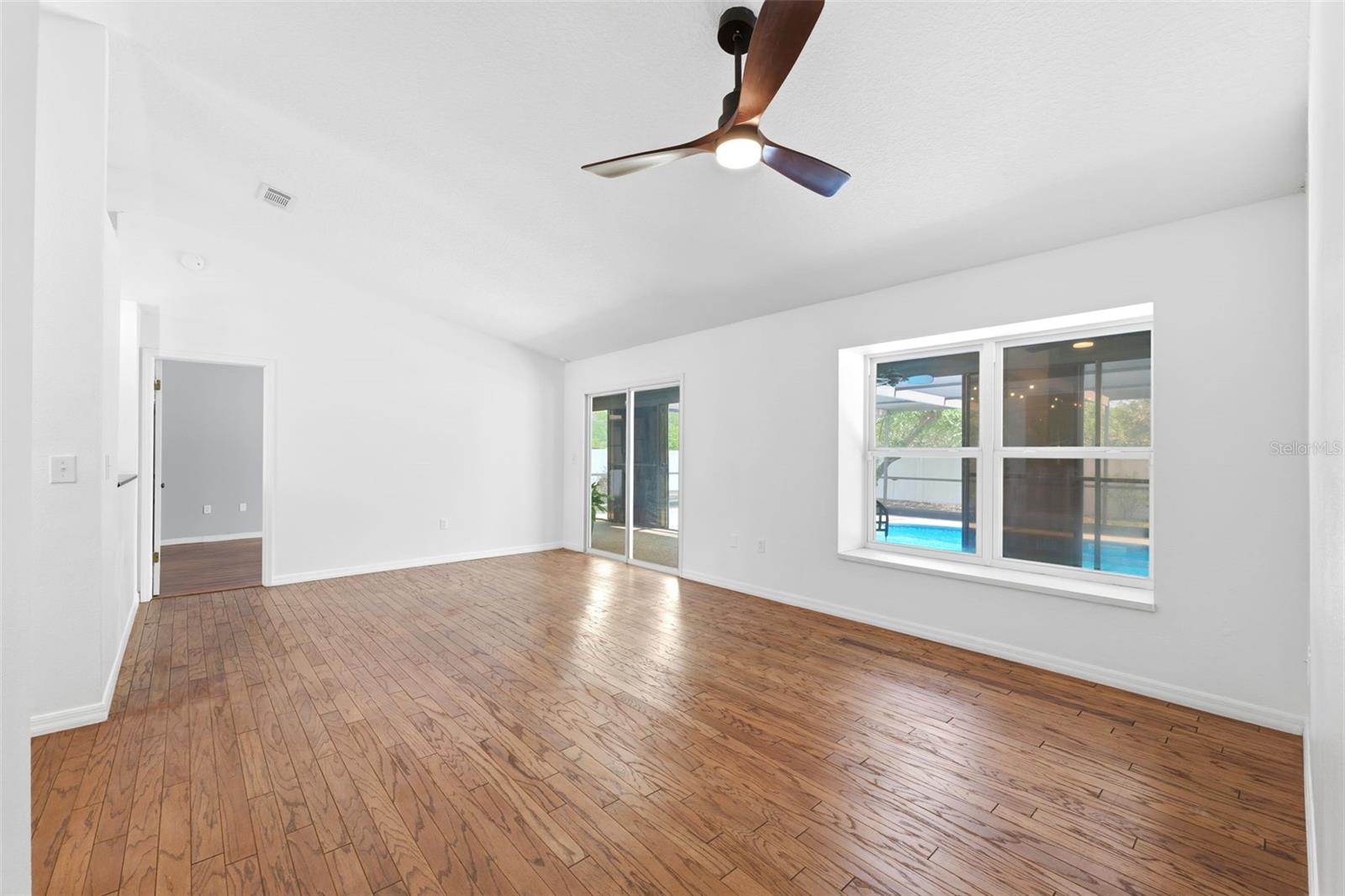 Image 10 of 55 For 11224 Holbrook Street