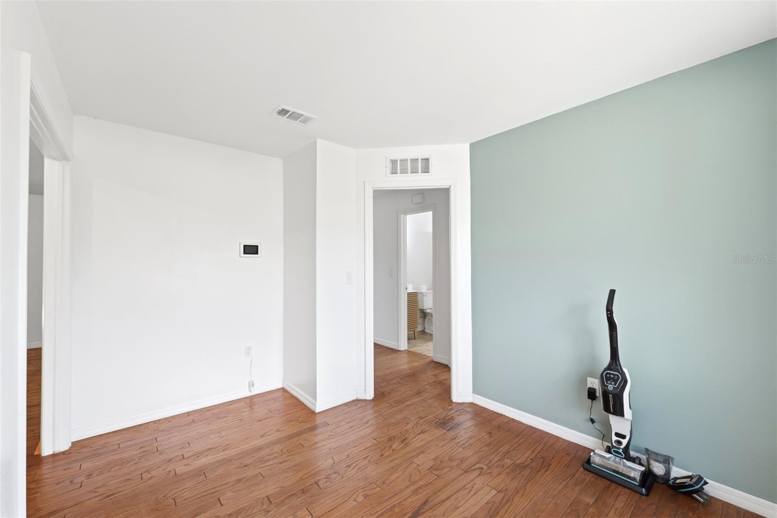 Image 18 of 55 For 11224 Holbrook Street