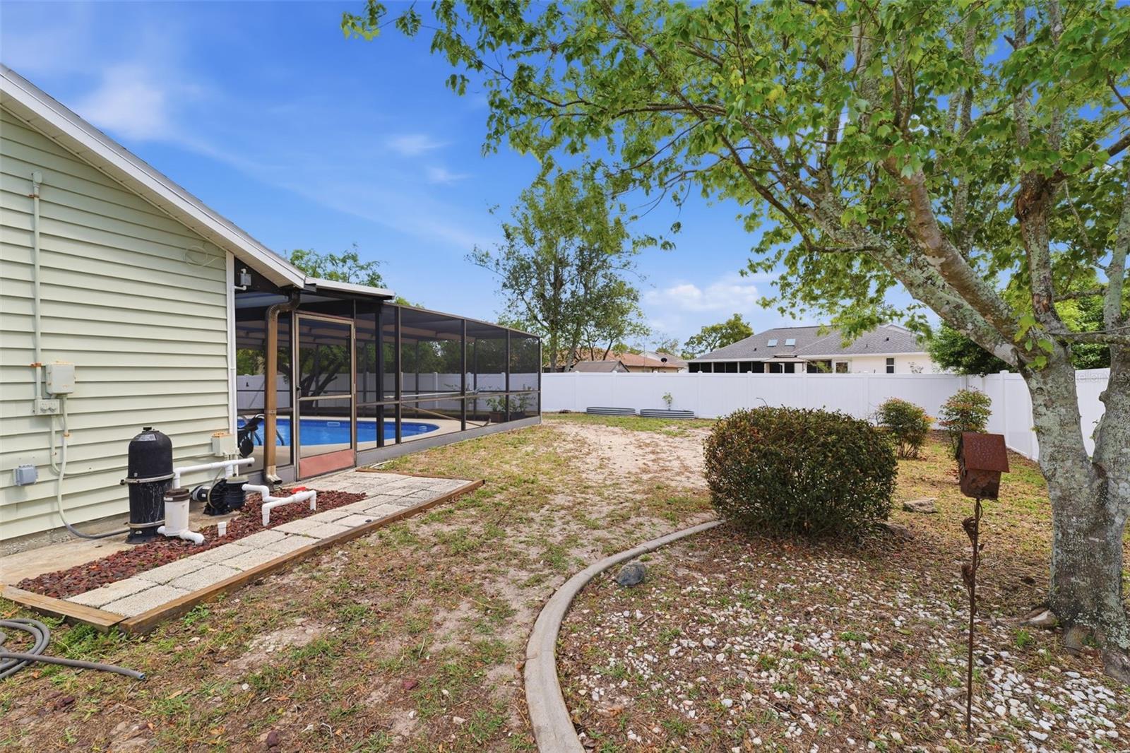 Image 36 of 55 For 11224 Holbrook Street