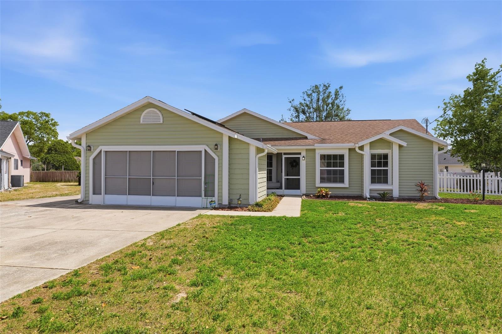 Image 4 of 55 For 11224 Holbrook Street