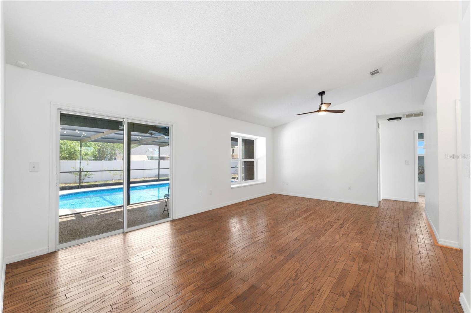 Image 8 of 55 For 11224 Holbrook Street