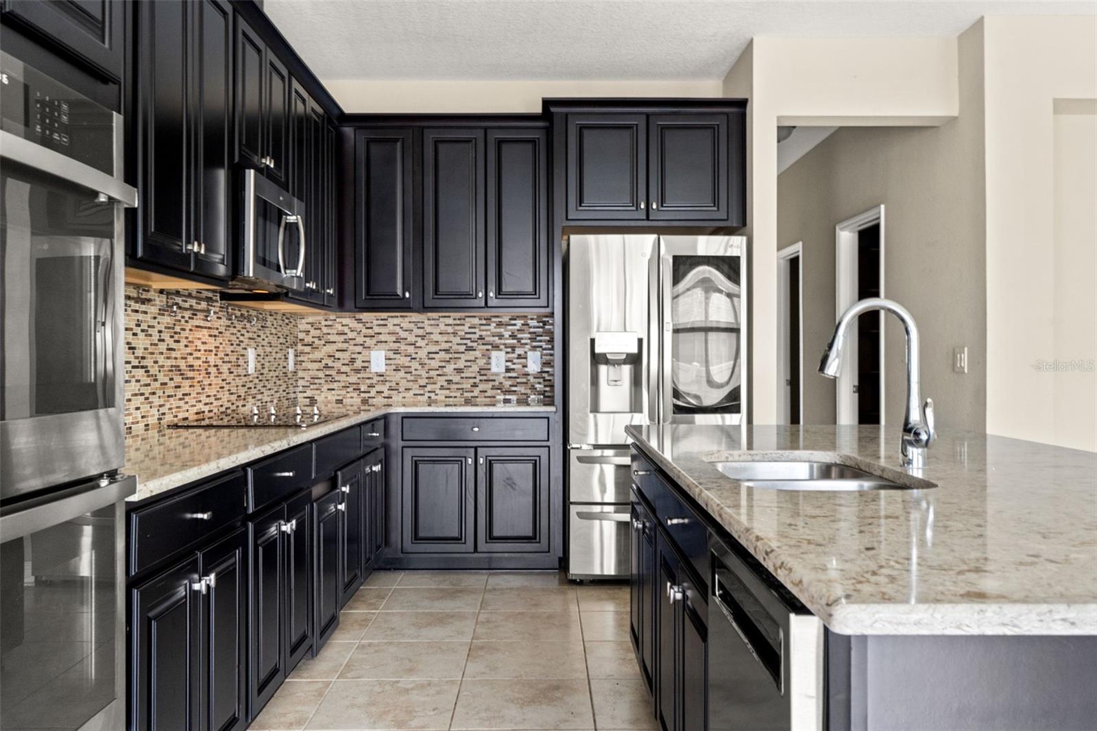 Image 10 of 67 For 18696 Malinche Loop