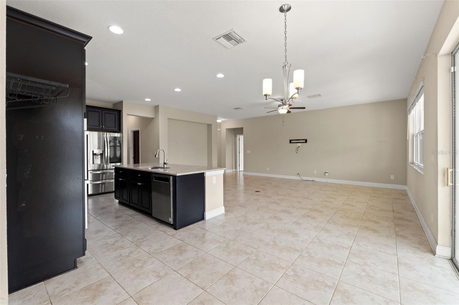 Image 13 of 67 For 18696 Malinche Loop