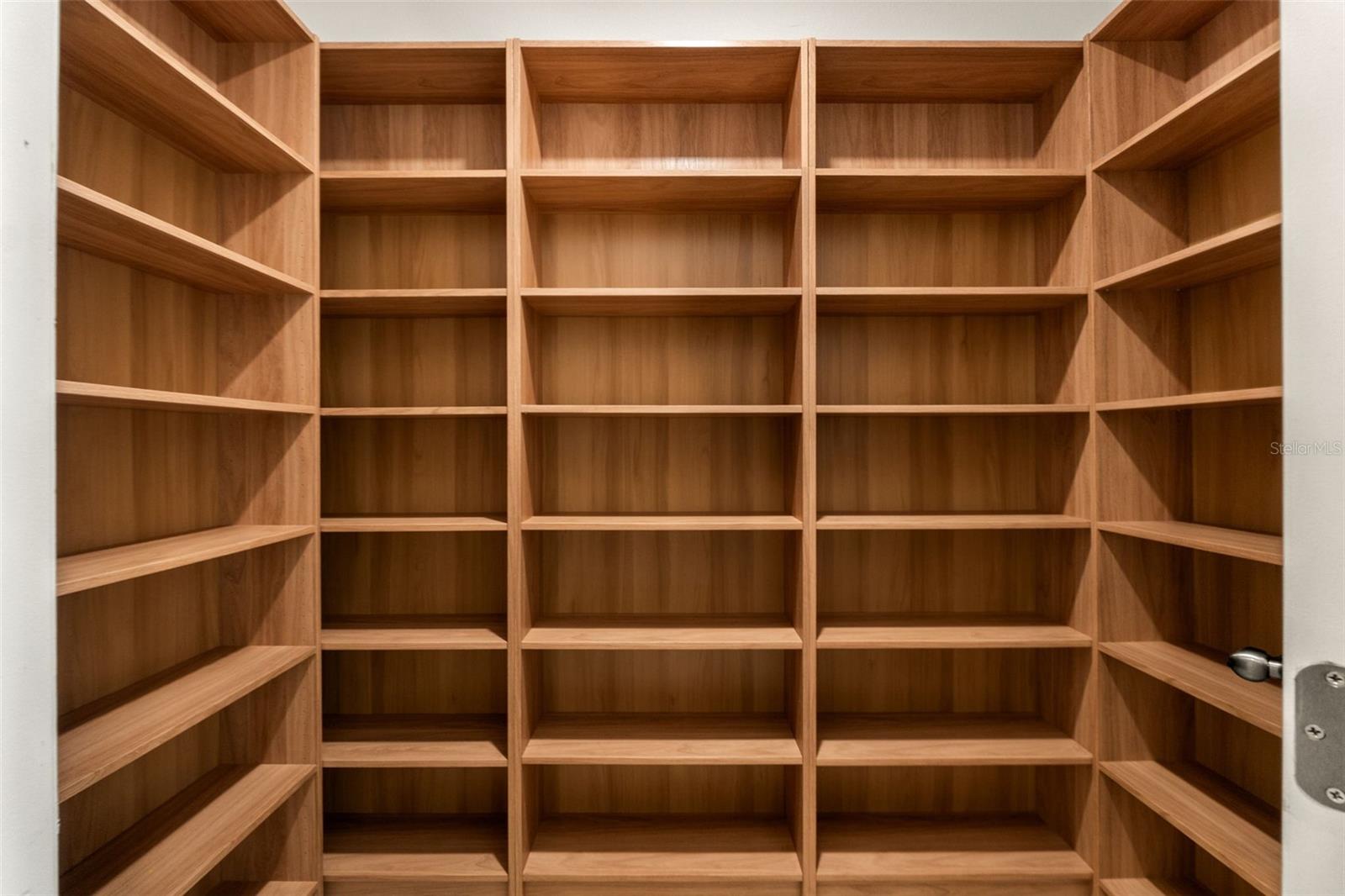 Image 16 of 67 For 18696 Malinche Loop