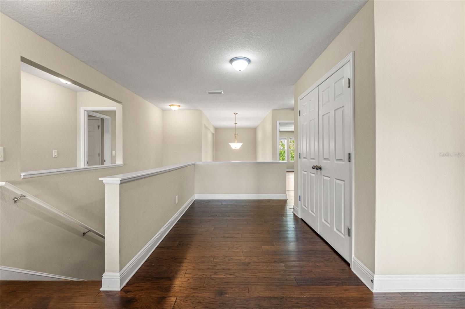 Image 32 of 67 For 18696 Malinche Loop