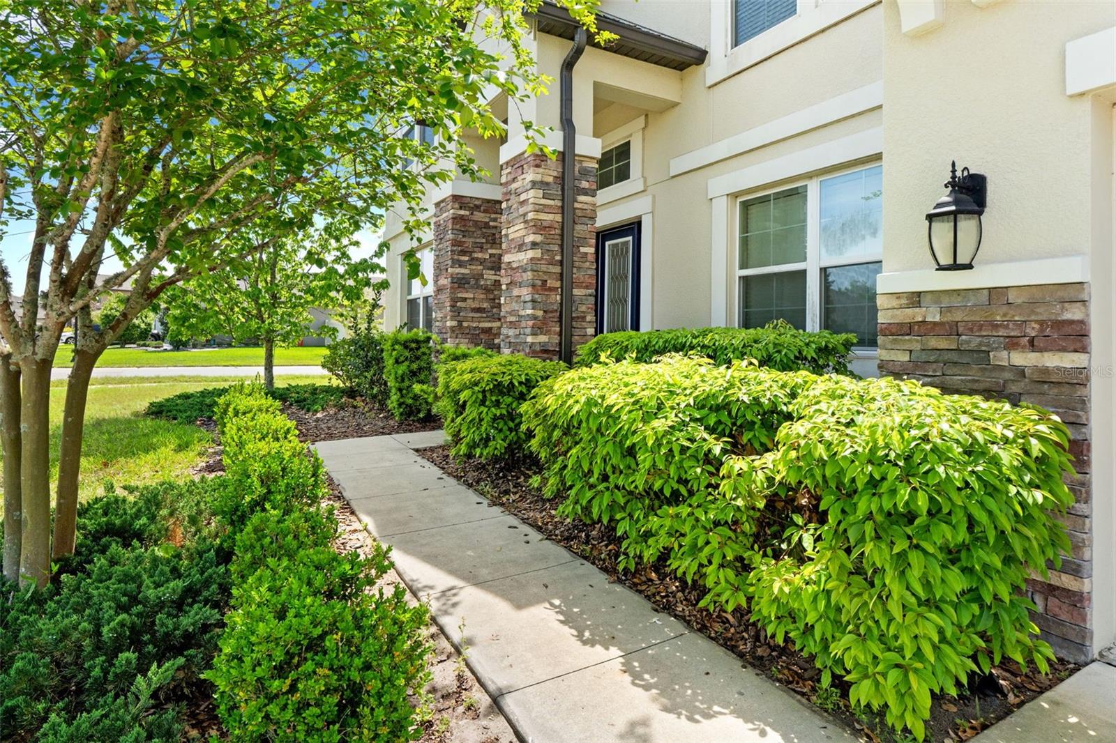 Image 4 of 67 For 18696 Malinche Loop