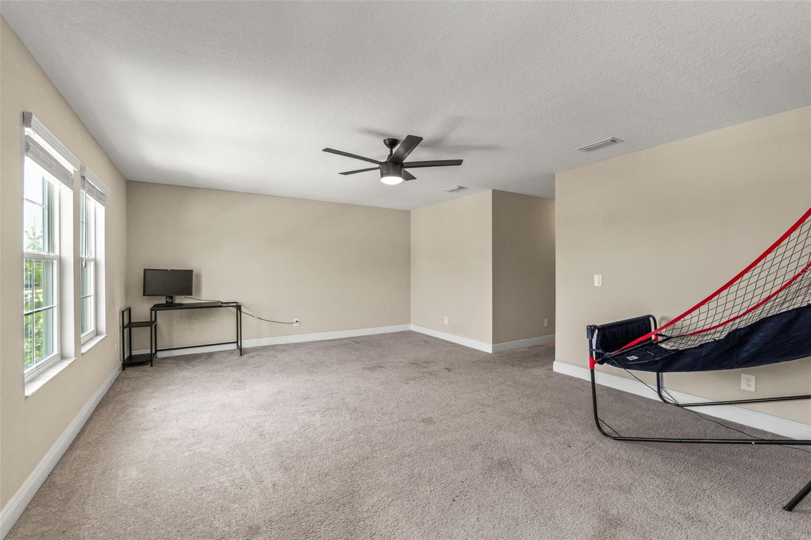 Image 42 of 67 For 18696 Malinche Loop