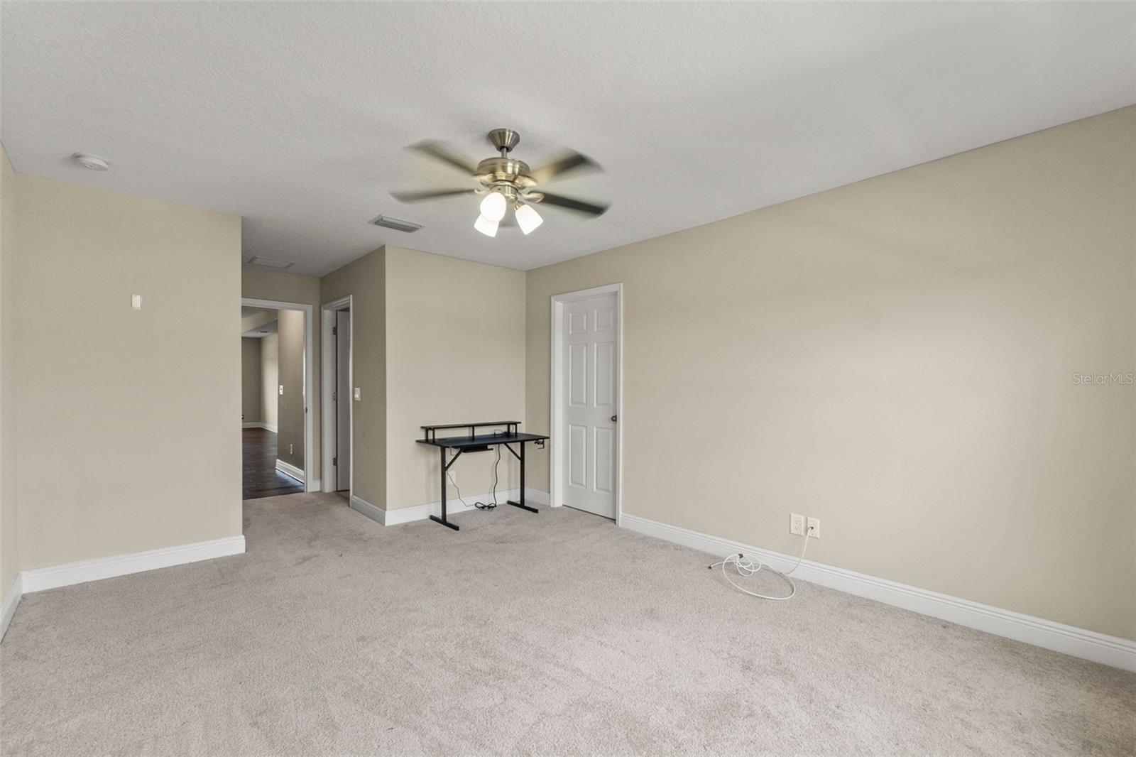 Image 47 of 67 For 18696 Malinche Loop