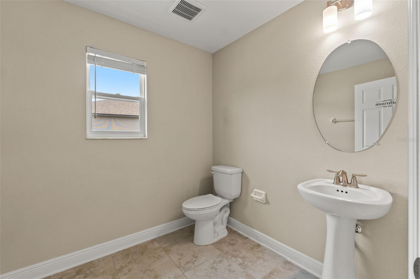 Image 49 of 67 For 18696 Malinche Loop