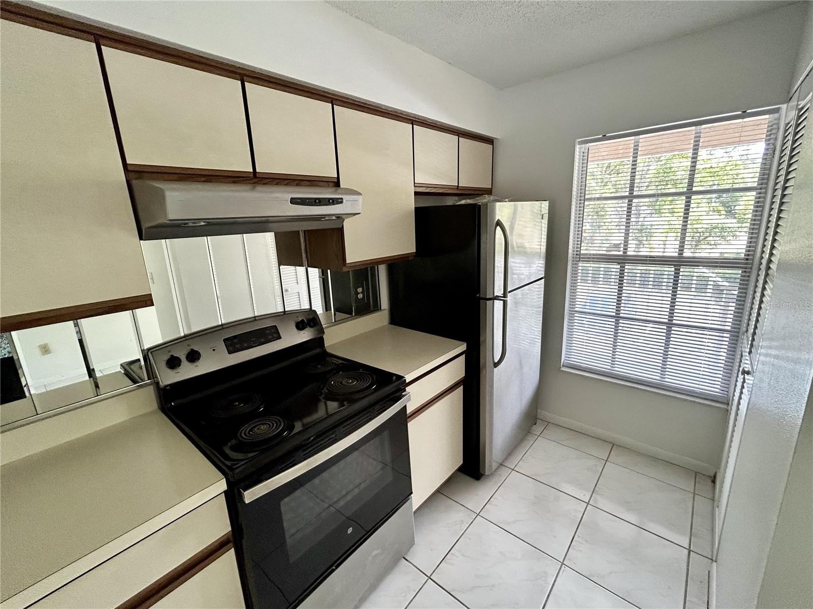 Image 7 of 42 For 6519 Spring Flower Drive 24