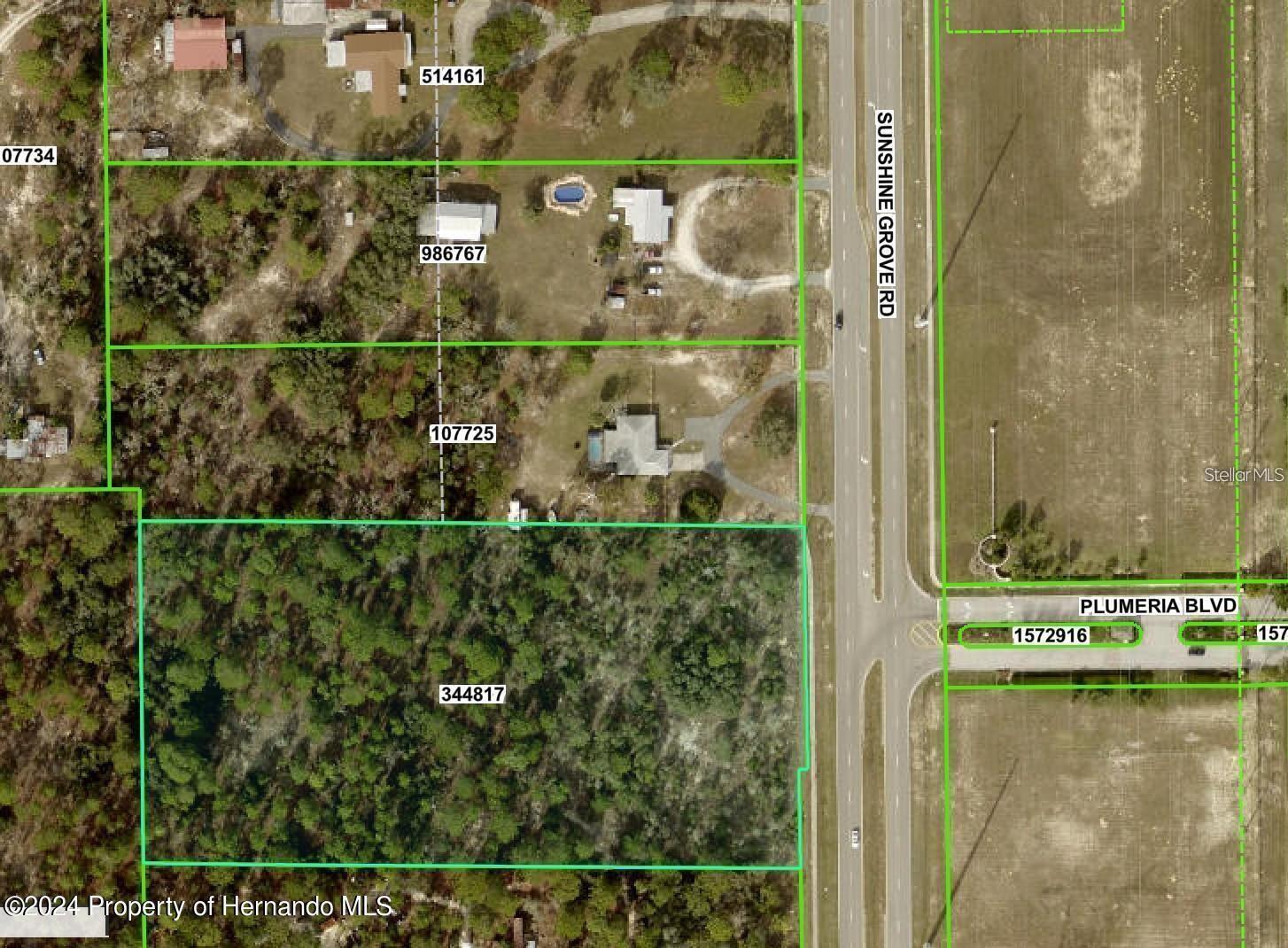 Listing photo id 0 for Sunshine Grove Road