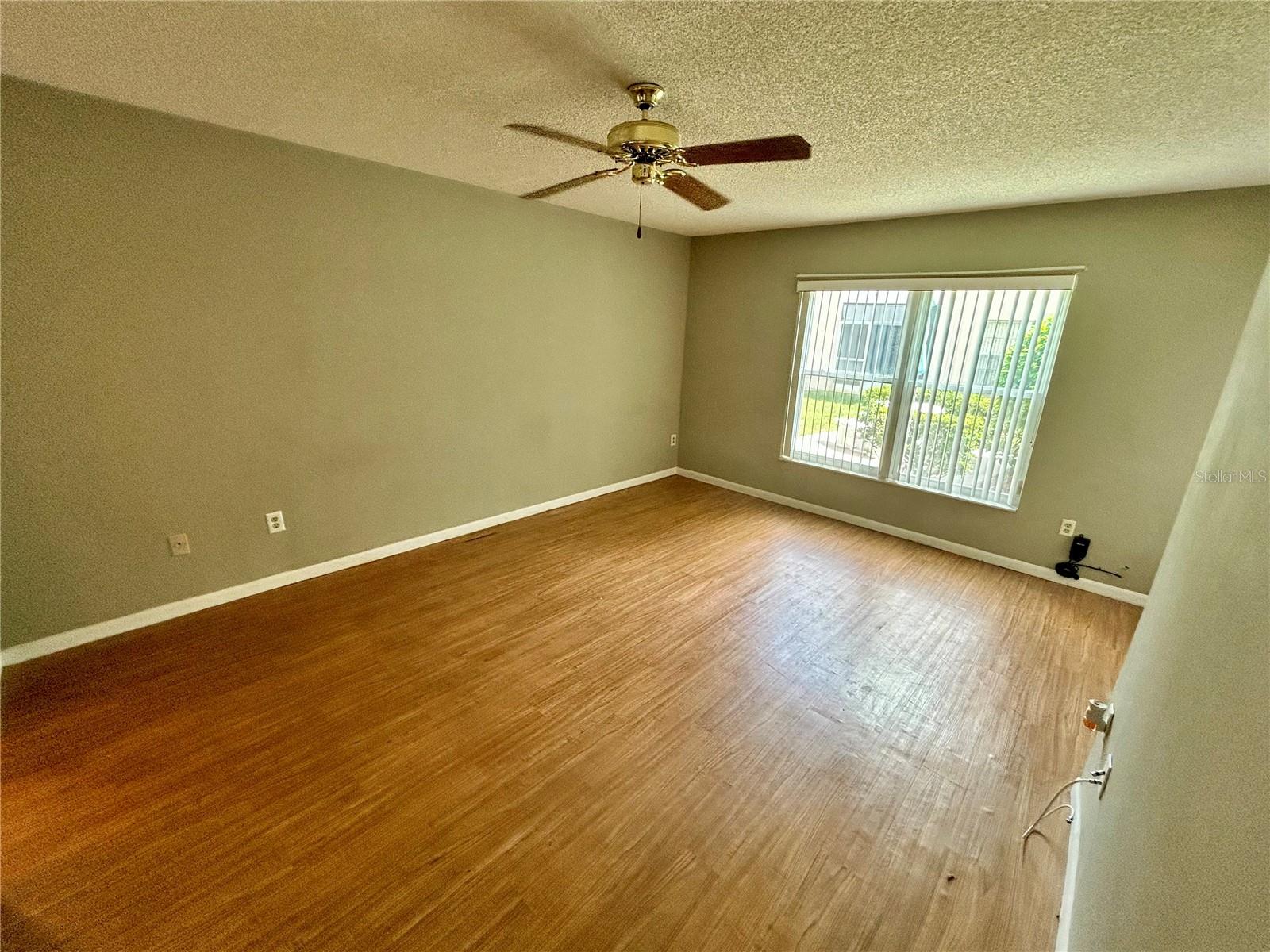 Image 14 of 46 For 4908 Myrtle Oak Drive 13