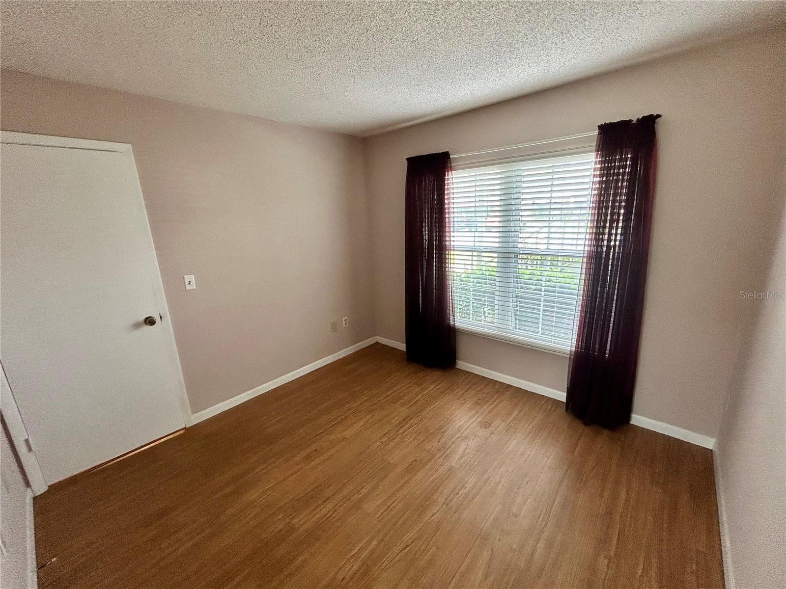 Image 21 of 46 For 4908 Myrtle Oak Drive 13