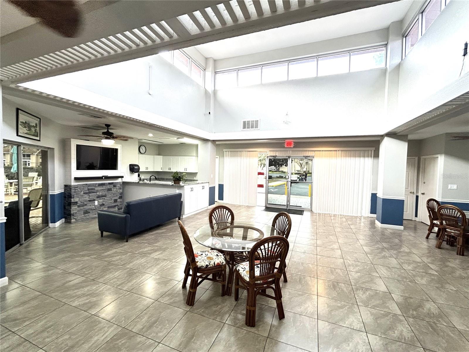 Image 30 of 46 For 4908 Myrtle Oak Drive 13