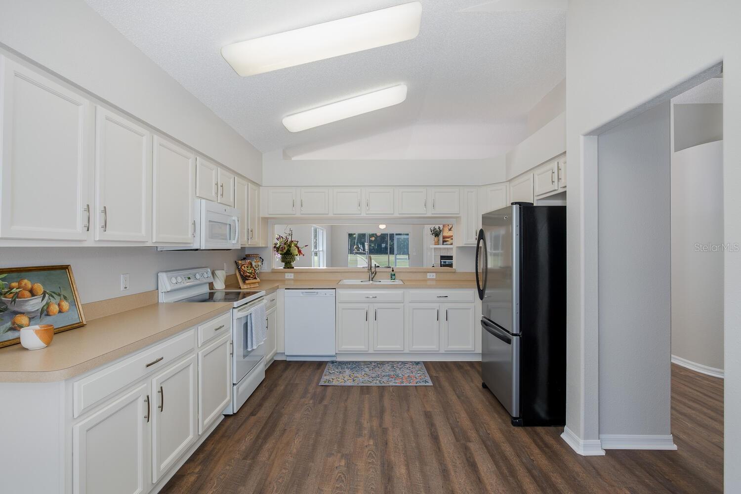 Image 18 of 88 For 11718 Wheatfield Loop