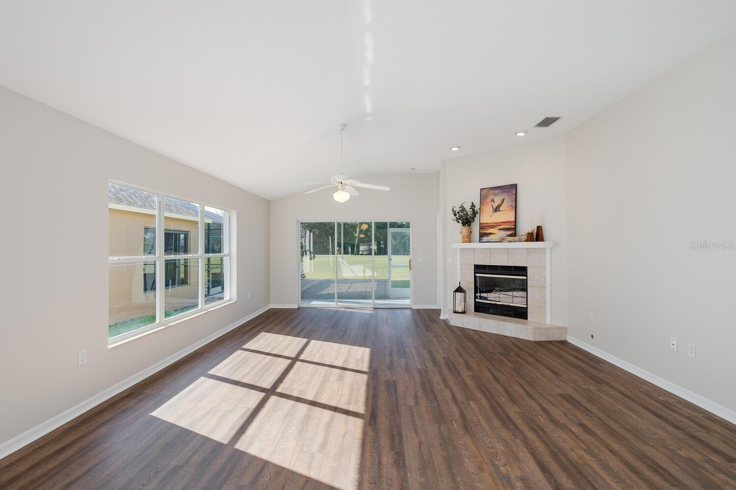 Image 24 of 88 For 11718 Wheatfield Loop