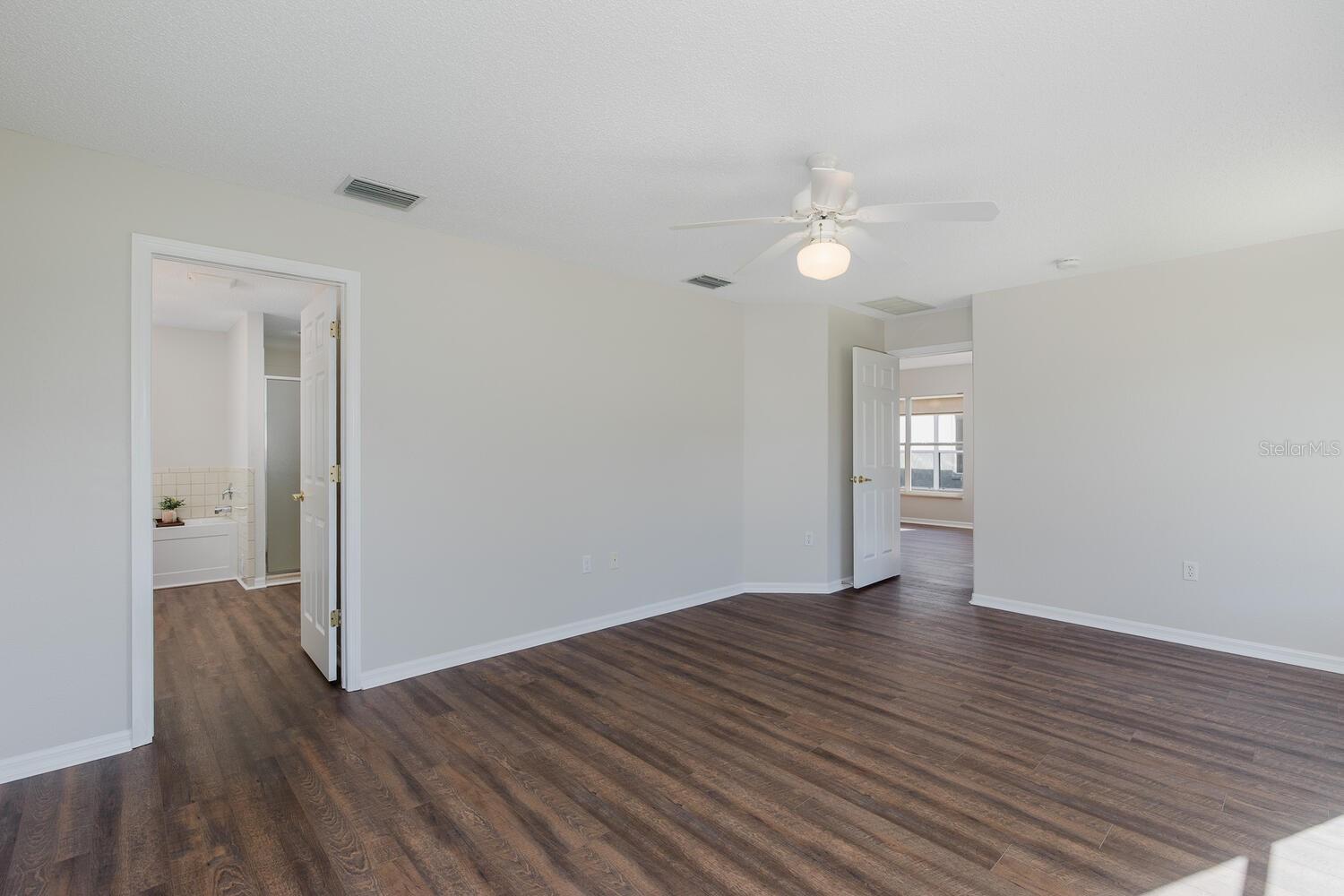 Image 30 of 88 For 11718 Wheatfield Loop