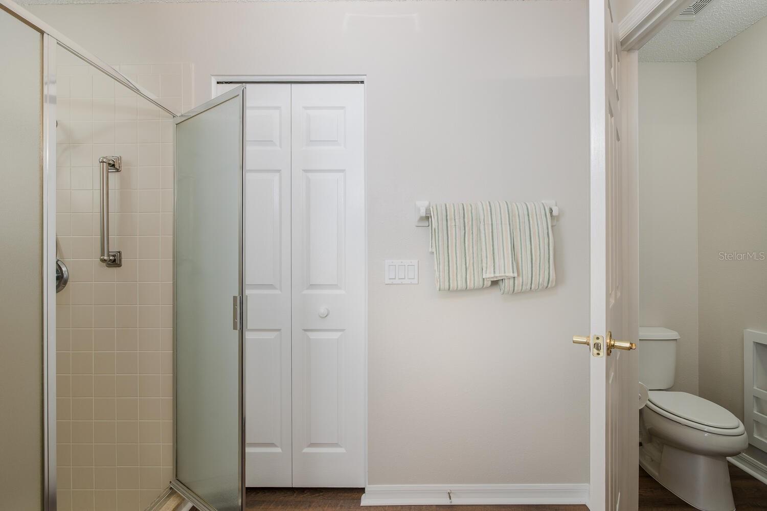 Image 34 of 88 For 11718 Wheatfield Loop