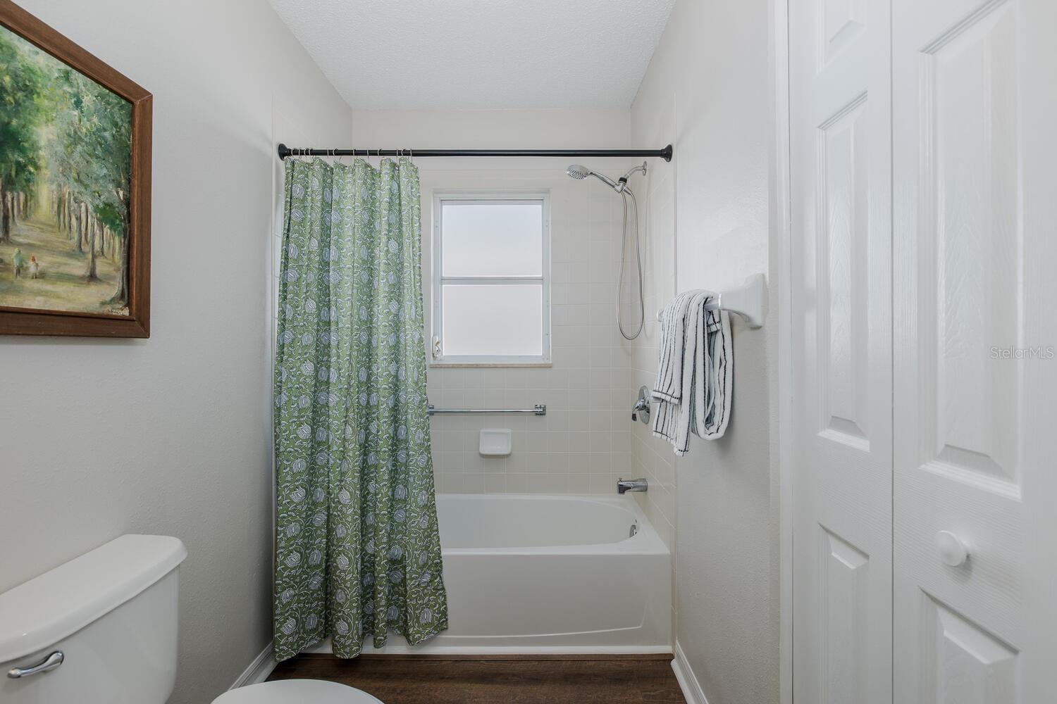 Image 43 of 88 For 11718 Wheatfield Loop