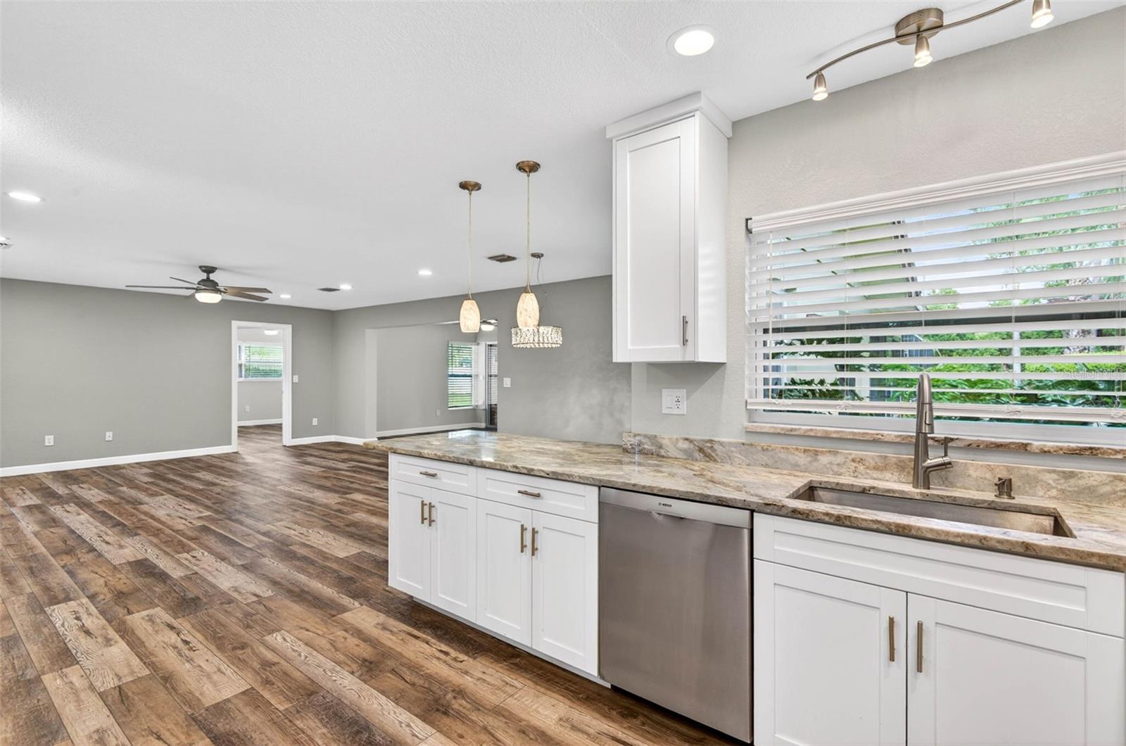 Image 17 of 74 For 7 Eagle Lane