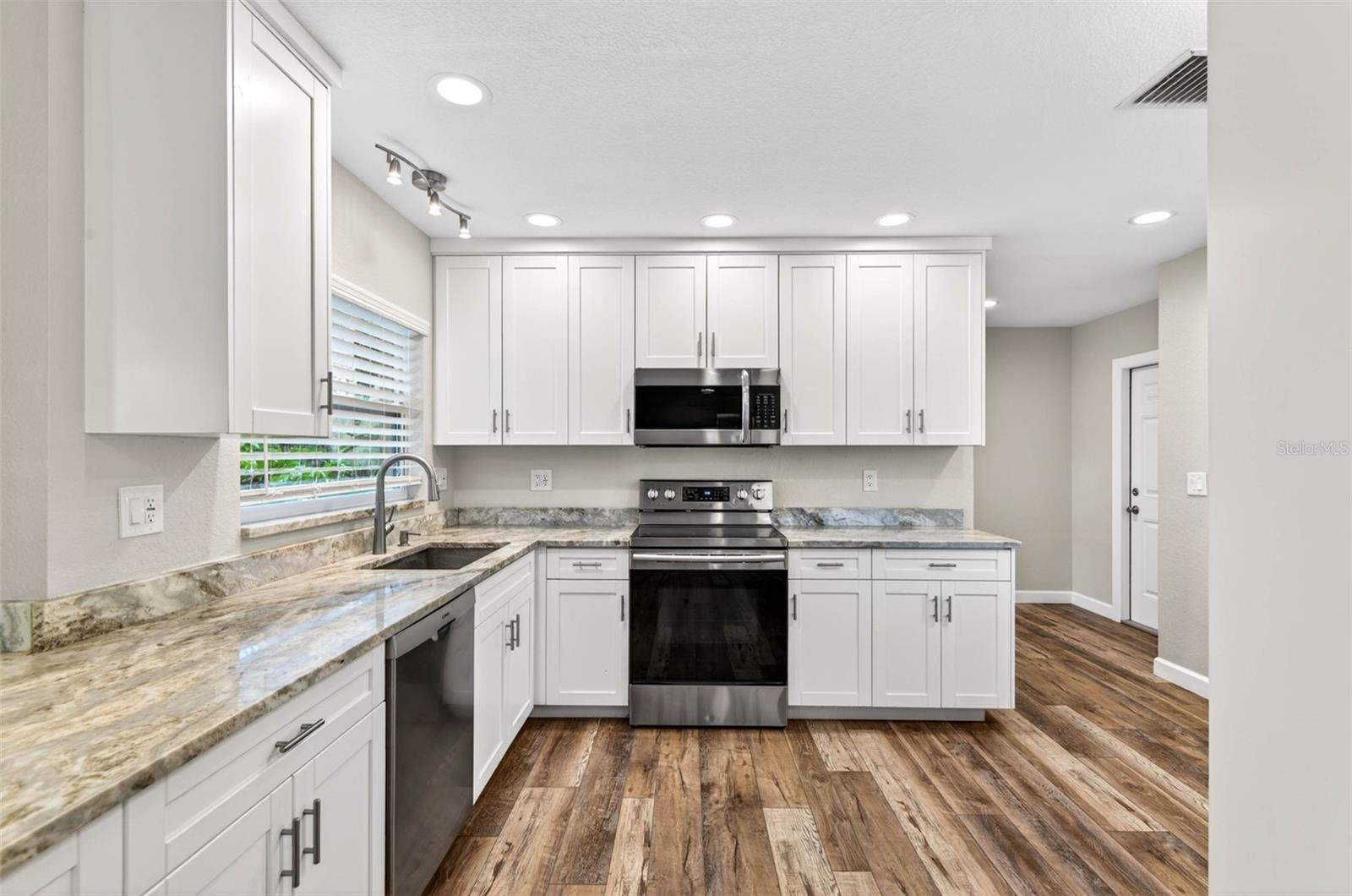 Image 19 of 74 For 7 Eagle Lane