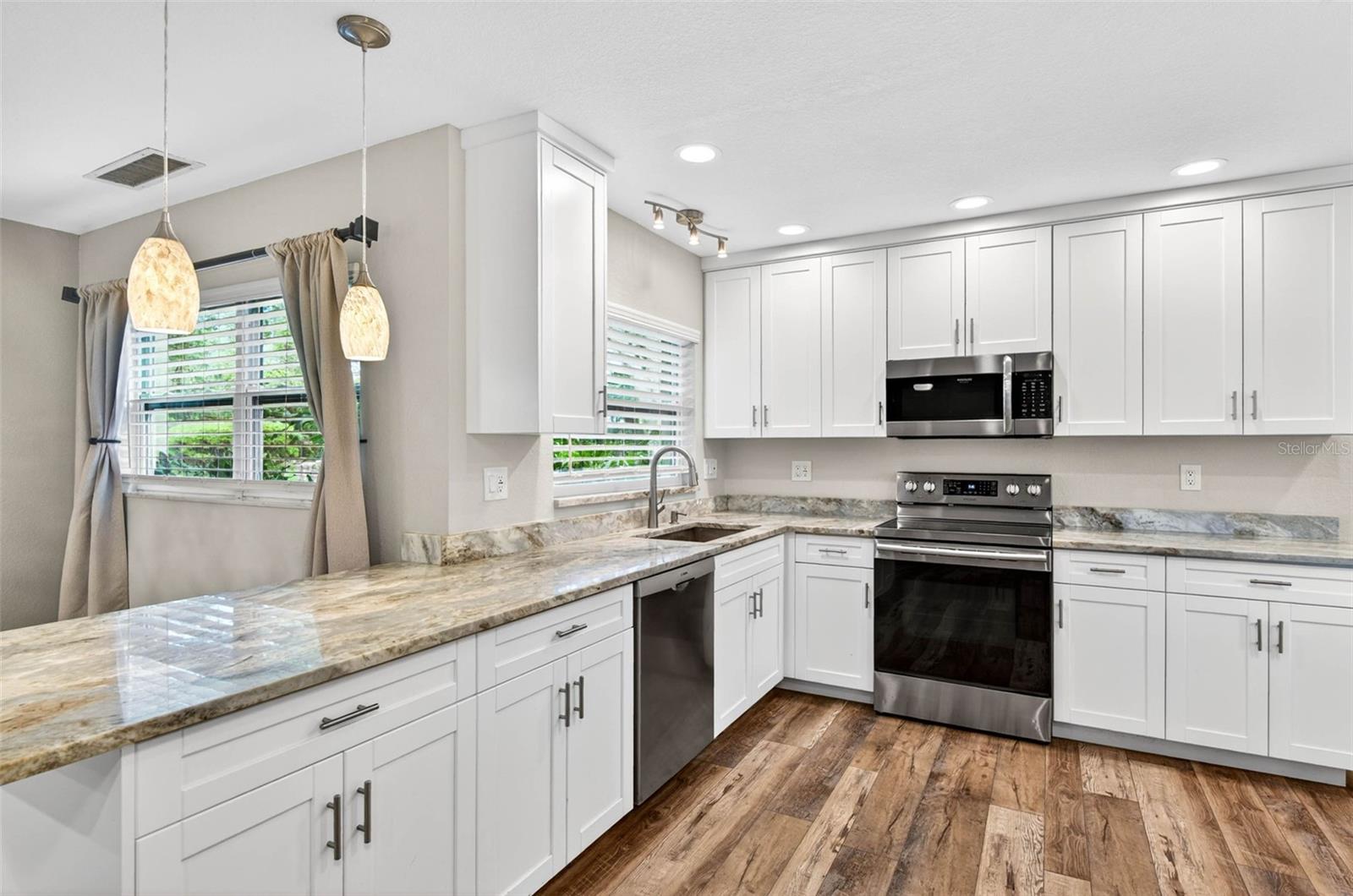 Image 20 of 74 For 7 Eagle Lane