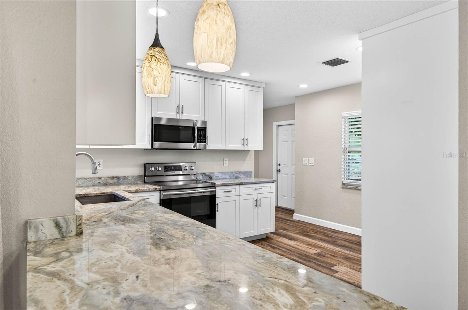 Image 21 of 74 For 7 Eagle Lane