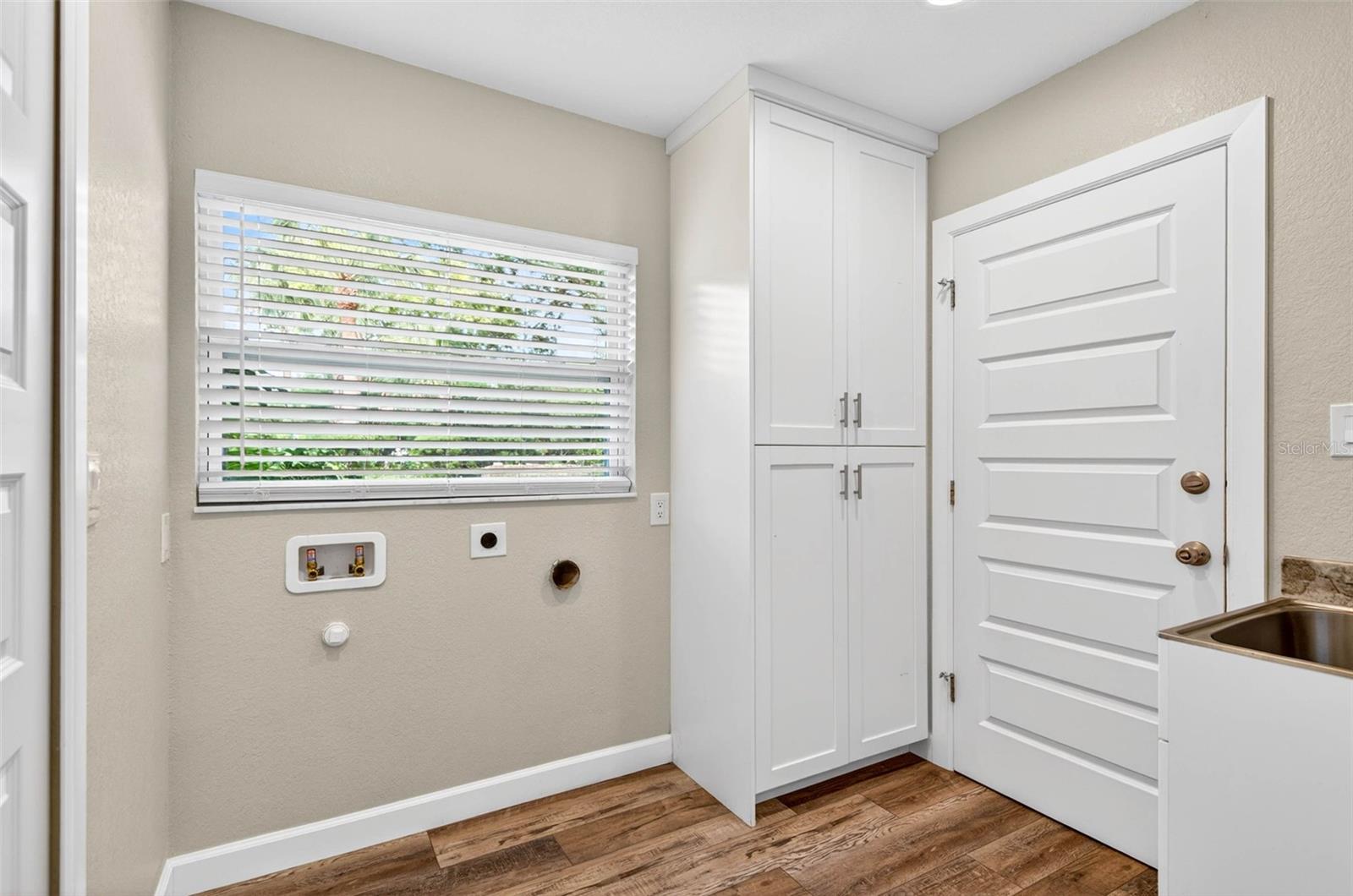 Image 42 of 74 For 7 Eagle Lane