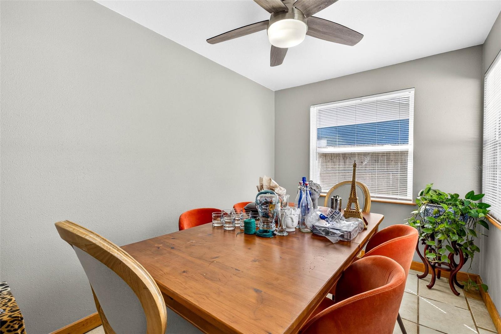 Image 8 of 25 For 1016 Windsor Hill Way