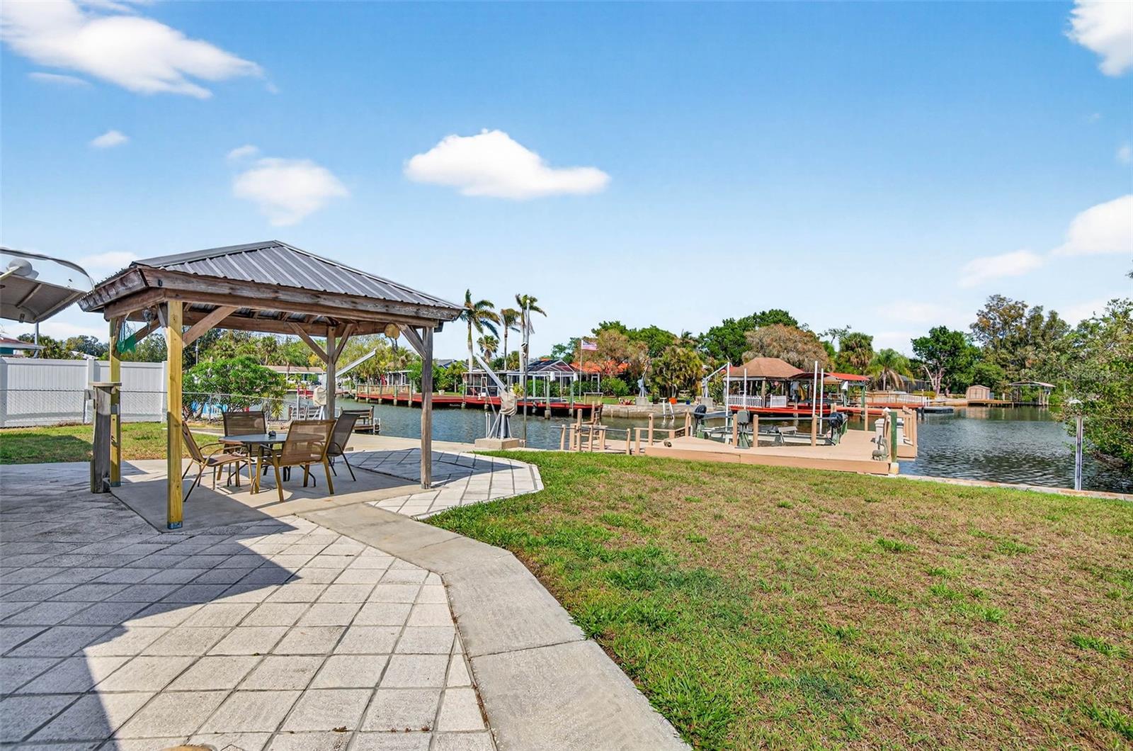 Image 27 of 47 For 6645 Harbor Drive