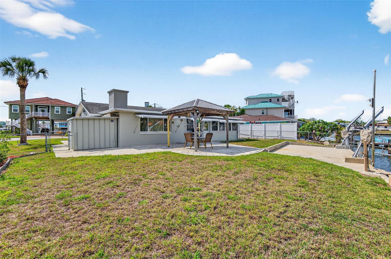 Image 30 of 47 For 6645 Harbor Drive