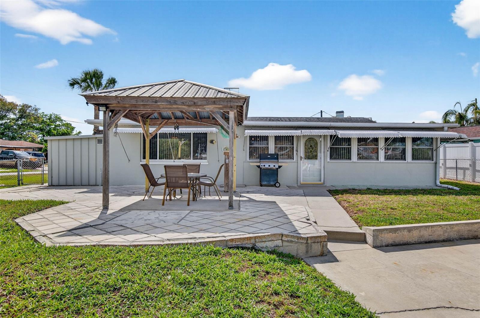 Image 31 of 47 For 6645 Harbor Drive