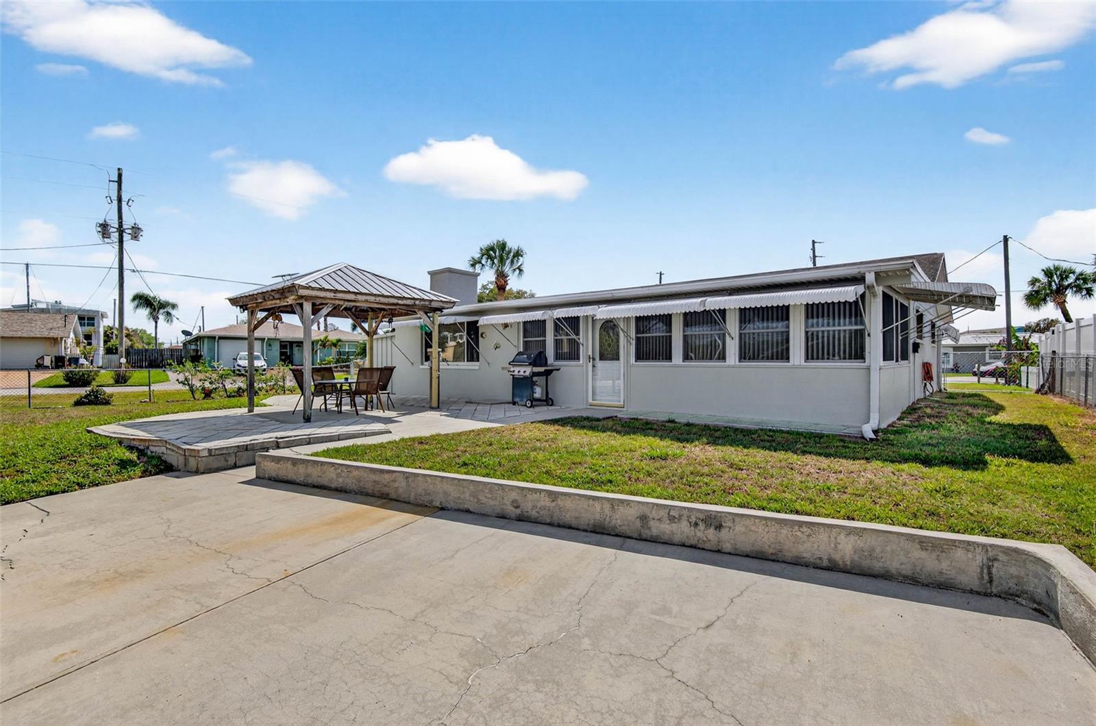 Image 32 of 47 For 6645 Harbor Drive