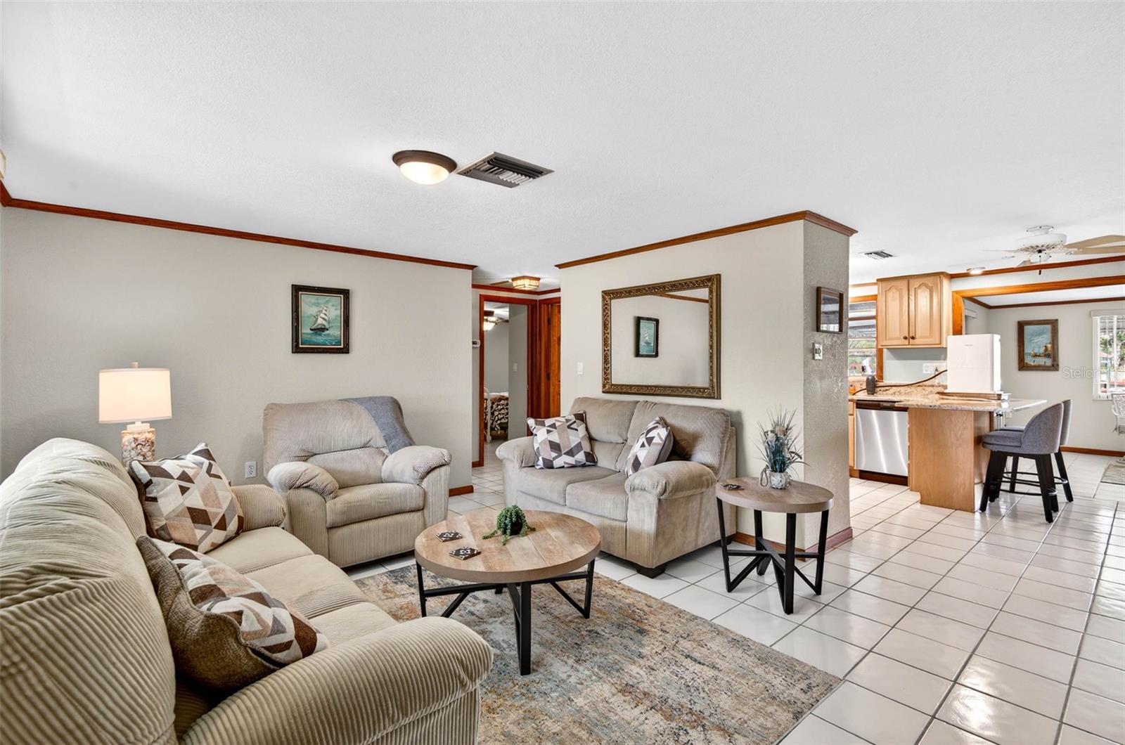 Image 4 of 47 For 6645 Harbor Drive