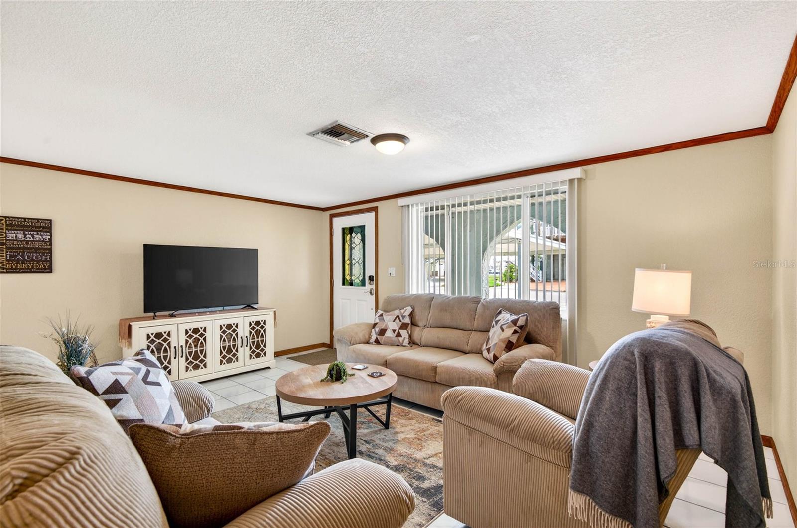 Image 7 of 47 For 6645 Harbor Drive